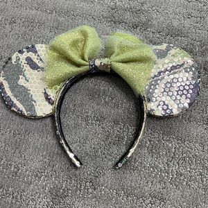 Cameo Sequin Minnie Ears